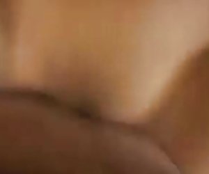 Mala azijatkinja creampied